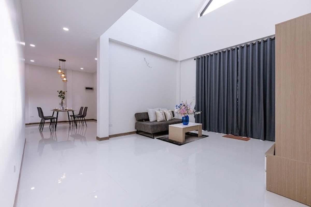 ขายบ้านเชียงราย : ✈️ ด่วน! ขายบ้านเดี่ยวพร้อมอยู่เชียงราย (โซนบ้านดู่) ดีไซน์มินิมอล พื้นที่กว้าง 88.6 ตร.ว. ใกล้สนามบินแม่ฟ้าหลวงเพียง 5 นาที! 🏡