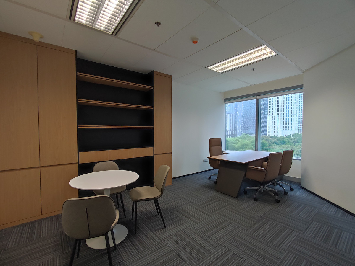 For RentOfficeWitthayu, Chidlom, Langsuan, Ploenchit : Office for rent, Ploenchit (Office For Rent), Capital Tower All Seasons Place building, office space size 100 - 1,300 square meters, price 990 baht/sq m, near BTS Ploenchit, Wireless Road, Lumpini, Chidlom, Pathumwan, Lang Suan 
 
