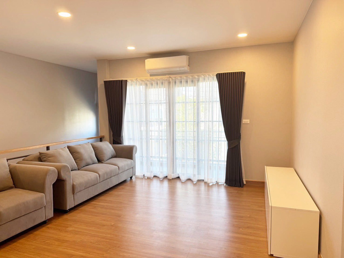 For RentHouseBangna, Bearing, Lasalle : Centro Bangna Phase 2 / 4 Bedroom (For Sale), Centro Bangna Phase 2 / 4 Bedroom (FOR SALE) YOK135