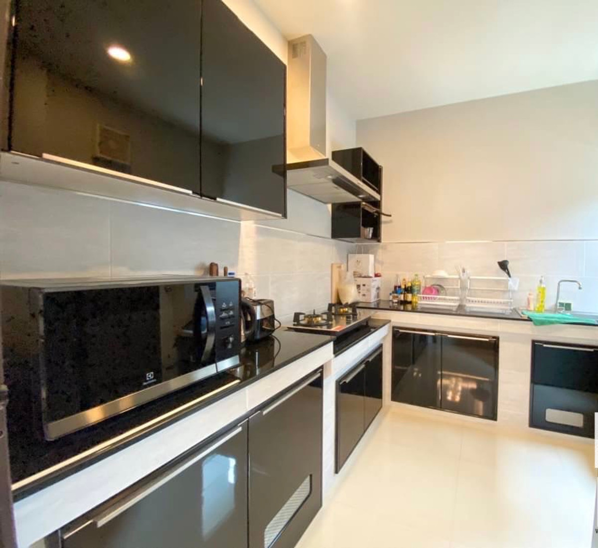 For RentHouseBangna, Bearing, Lasalle : For rent  Detached house 4 bed rooms at The City Bangna km 7 + maid quater Pet friendly 