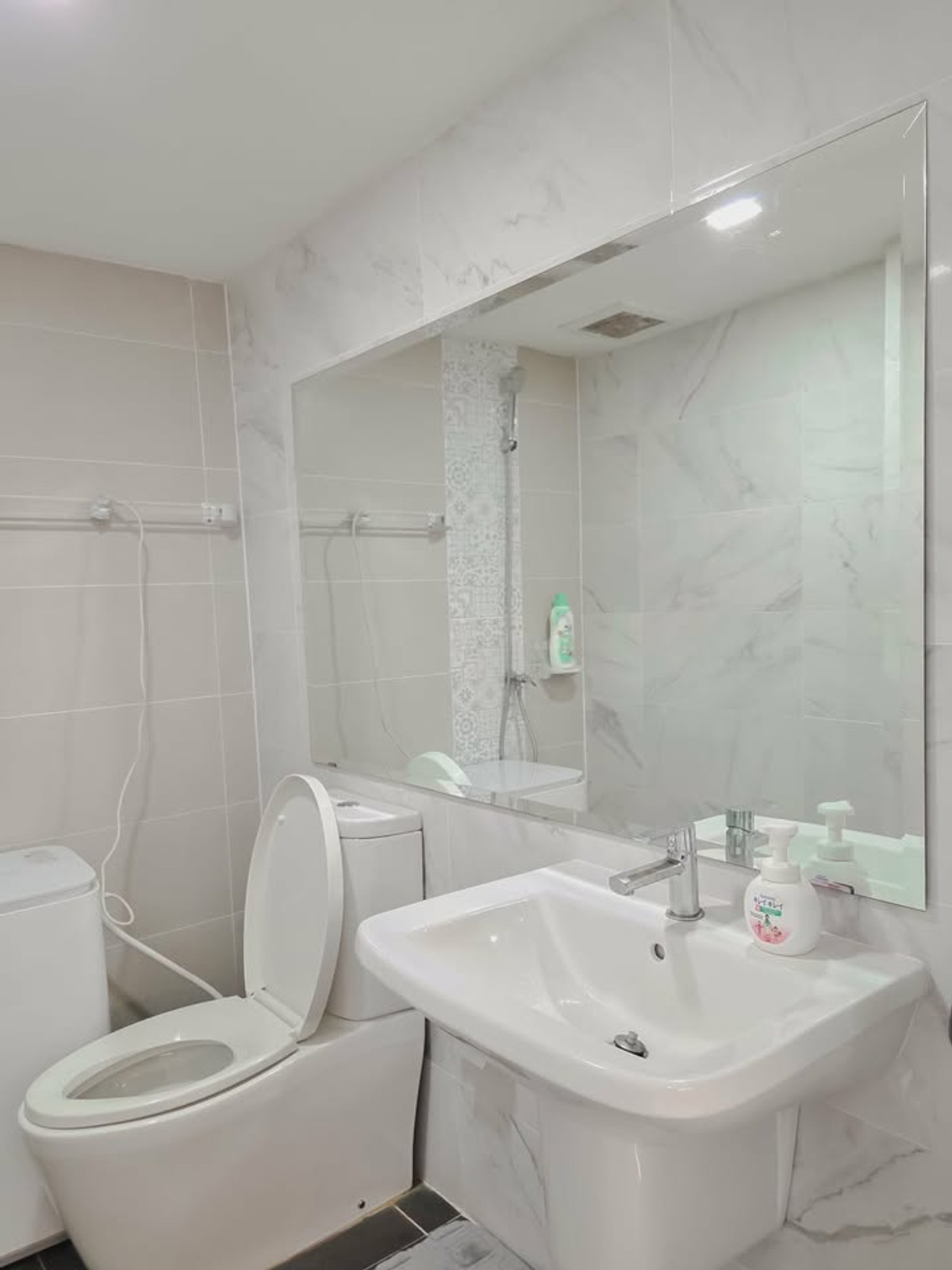 ขายทาวน์โฮมขอนแก่น : ทาวน์โฮม 2 ชั้น พฤกษา แอร์พอร์ต แต่งสวย ใกล้สนามบินขอนแก่น เฟอร์ครบ หิ้วกระเป๋าเข้าอยู่ได้เลย