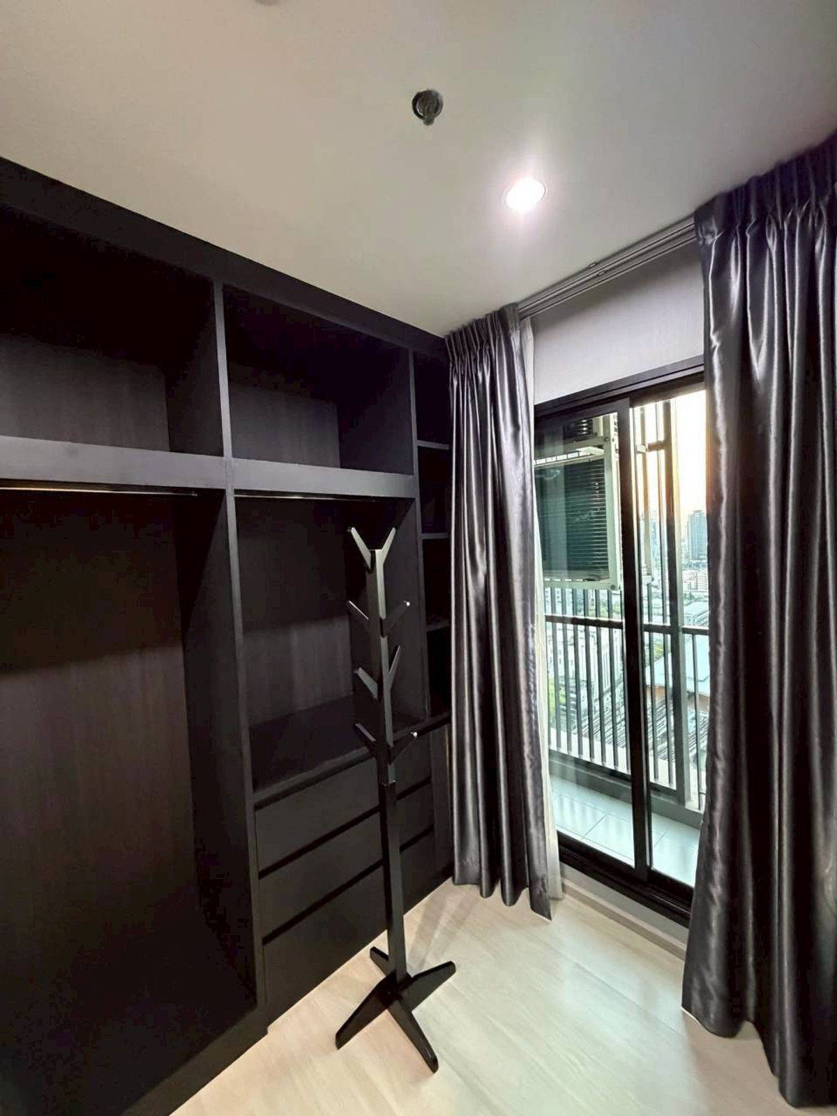 ให้เช่าคอนโดพระราม 9 เพชรบุรีตัดใหม่ RCA : ✅ LFA146 ✅ Line : @p2nproperty