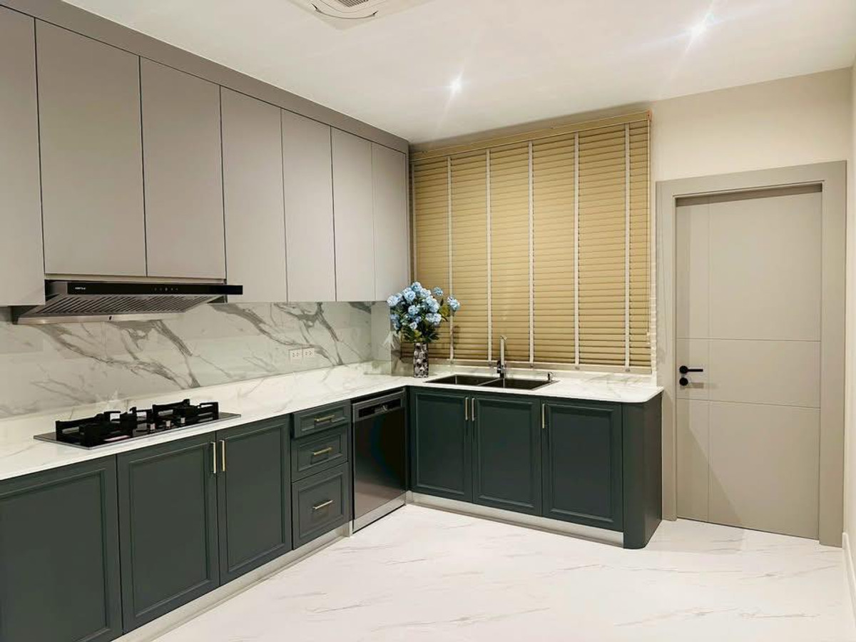 For RentPattaya, Bangsaen, Chonburi : Luxurious pool villa house for rent Near Jomtien Beach, Pattaya