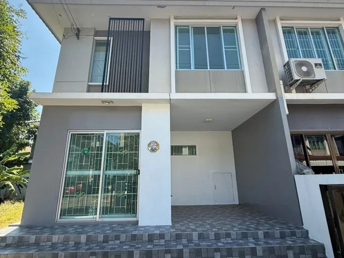 ขายทาวน์โฮมปทุมธานี รังสิต ธรรมศาสตร์ : ขายทาวน์เฮาส์ 2 ชั้น หลังมุมพฤกษาวิลล์ 79 (Pruksa Ville 79) บางพูน-ปทุมธานี รีโนเวทพร้อมอยู่ ใกล้เวิร์คพอยท์และสถานีรถไฟฟ้าสายสีแดง