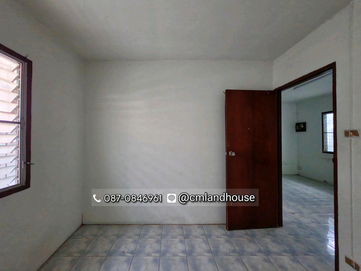 ขายบ้านเชียงใหม่ : ถูกกว่าคุ้มกว่าคอนโด! บ้านวรุณนิเวศน์ ต.แม่เหียะ อ.เมือง ใกล้แยกแม่เหียะ บิ๊กซี แม็คโคร IKEA 2 กม. ใกล้เซ็นทรัลแอร์พอร์ต 4 กม. ใกล้สนามบิน 5 กม. (ขายตามสภาพต้องปรับปรุง)