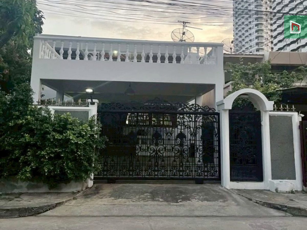 ขายบ้านพัฒนาการ ศรีนครินทร์ : บ้านเดี่ยว เมืองทอง 2 โครงการ 3 พัฒนาการ ที่ดินใหญ่ 90 ตร.ว. 5 นอน 4 น้ำ 15.5 ล้าน ทำเลดีสวนหลวง เงียบสงบเป็นส่วนตัว ใกล้สวนหลวง ร.9 และรถไฟฟ้า 