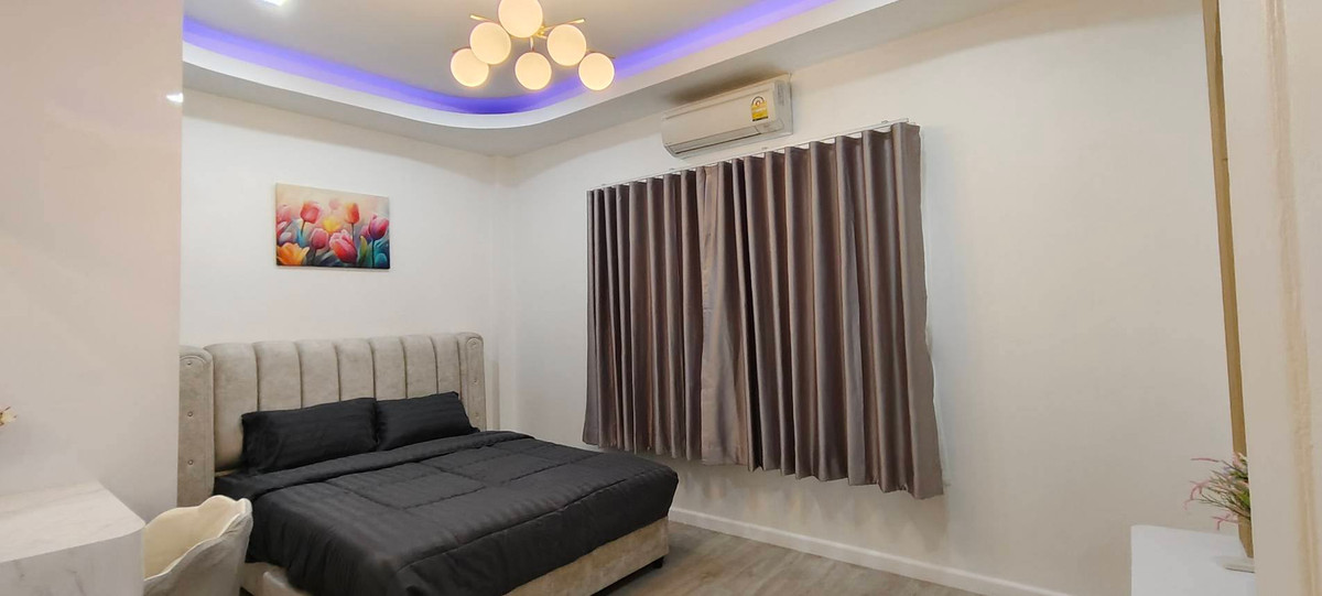 For SaleTownhomePattaya, Bangsaen, Chonburi : Chatkaew Group Village Phase 1 / 2 Bedrooms (FOR SALE) BEWN141