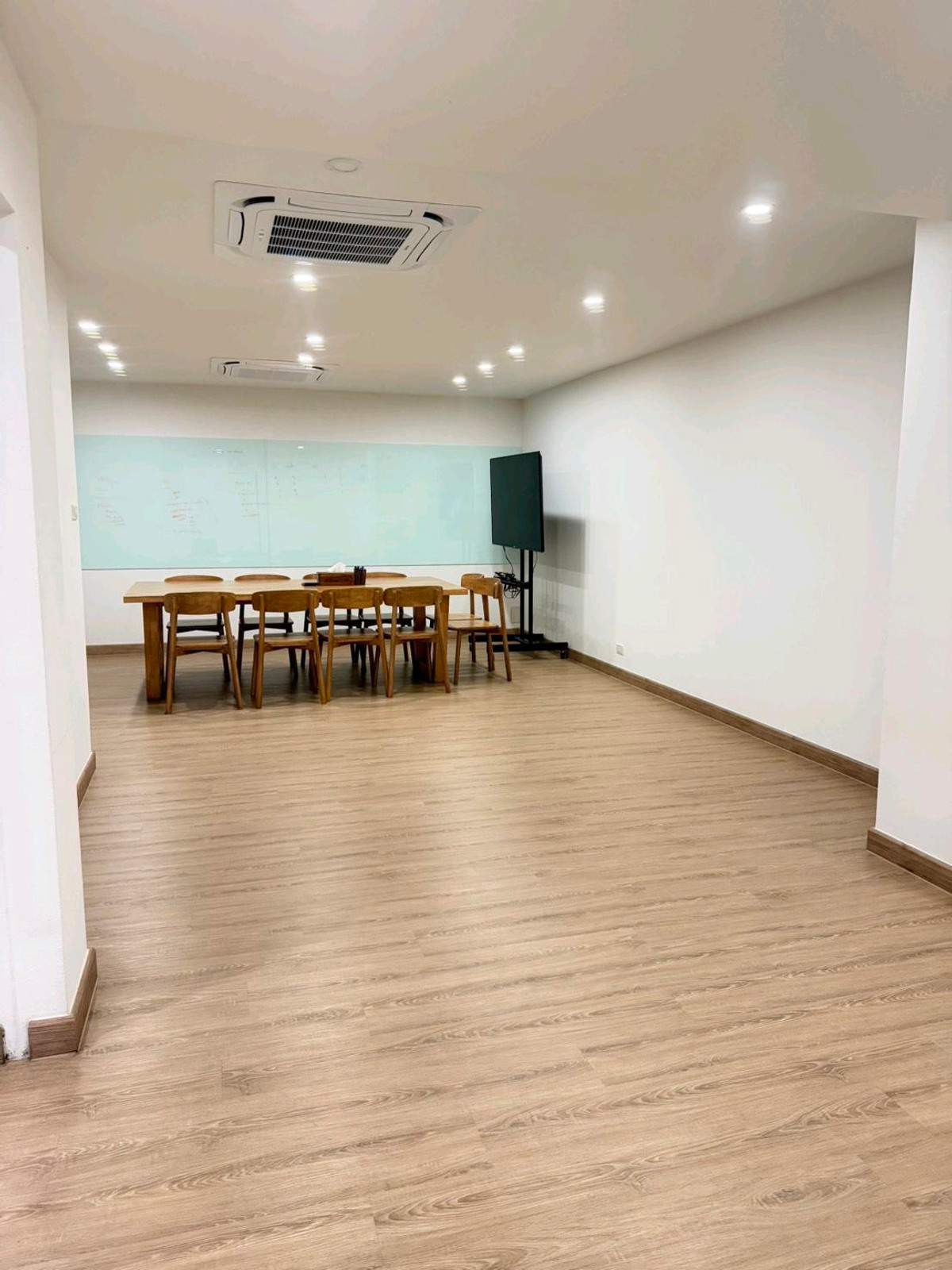 For SaleHome OfficeKaset Nawamin,Ladplakao : 📌 Office Building for Sale | 5 Floors with Elevator | Sureeporn Project, Bueng Kum, Bangkok
