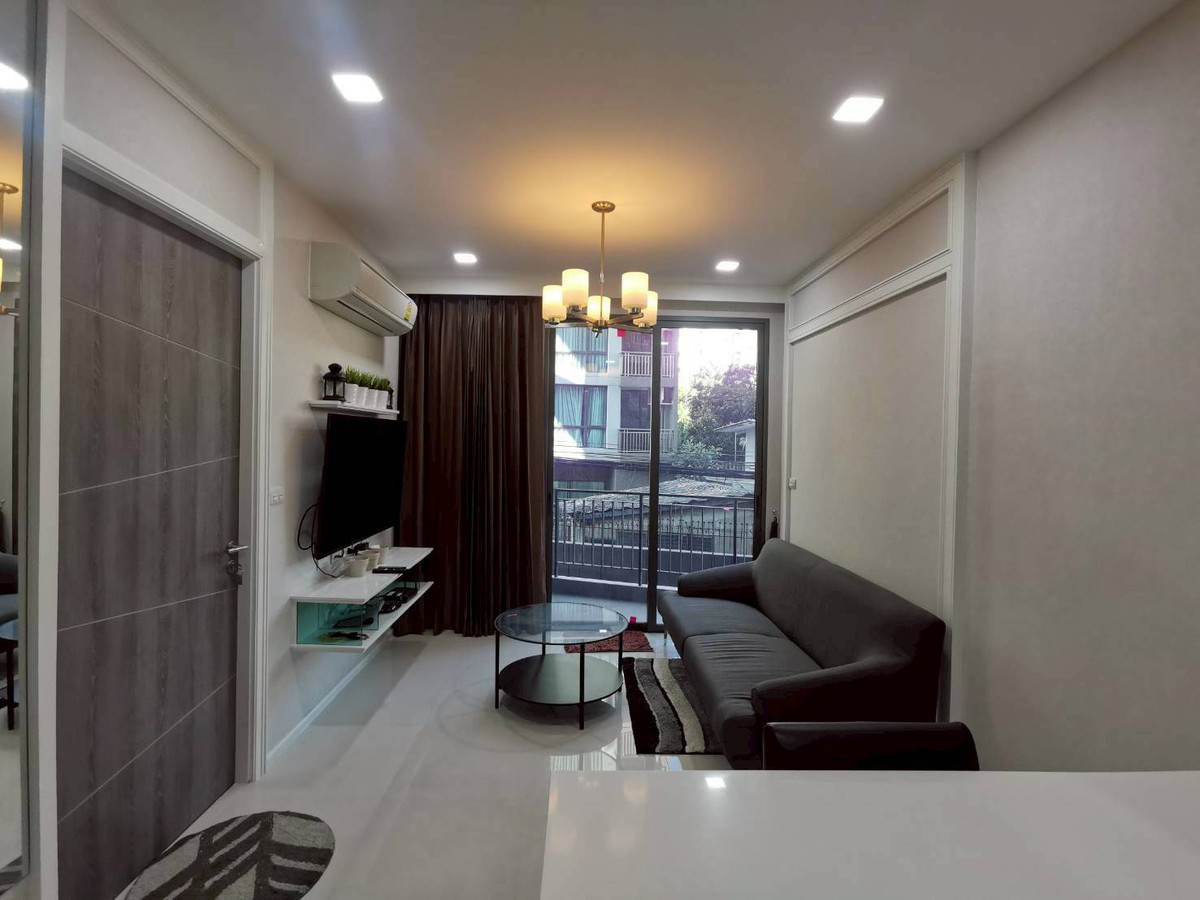 คอนโดสุขุมวิท อโศก ทองหล่อ : ขาย/ให้เช่าคอนโดมิเนียม ทราพีโซ สุขุมวิท 16 ใกล้ MRT ศูนย์การประชุมแห่งชาติสิริกิติ์ (N.2045)