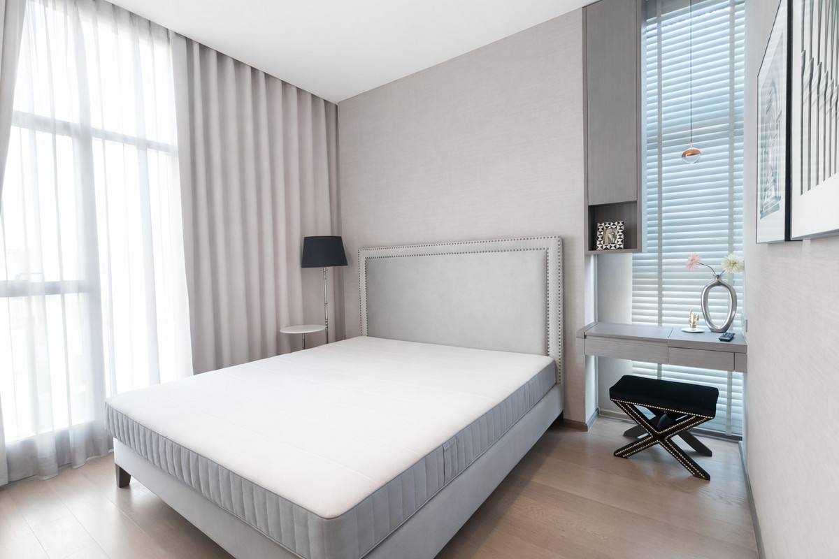 ขายคอนโดสาทร นราธิวาส : ขายด่วน The Diplomat Sathorn ห้องใหญ่ 2 ห้องนอน สุดพรีเมียม แต่งครบ พร้อมอยู่ นัดหมายเข้าชมทัก 063-616-5390