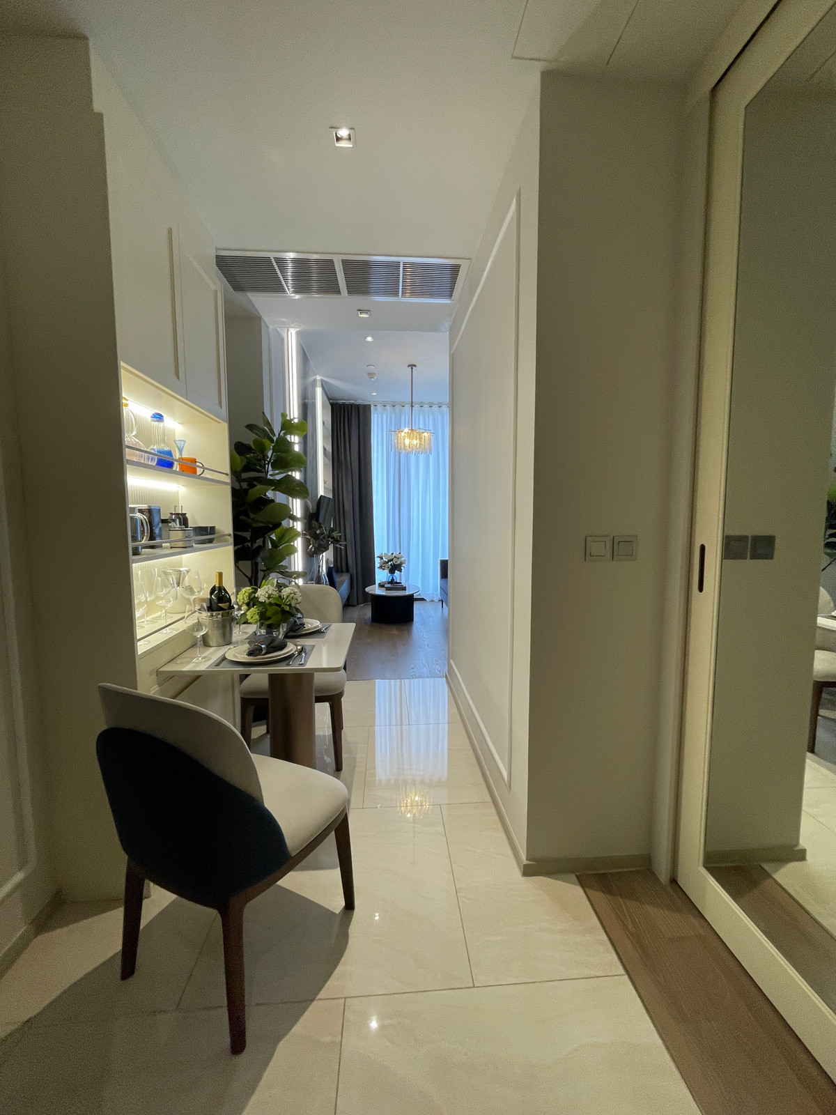 For SaleCondoSilom, Saladaeng, Bangrak : For sale✨ ASHTON SILOM: The Ultimate Legacy on Silom Road – 1BR XL (50.33 sq.m.) Condo that is more than just a residence, but is the 