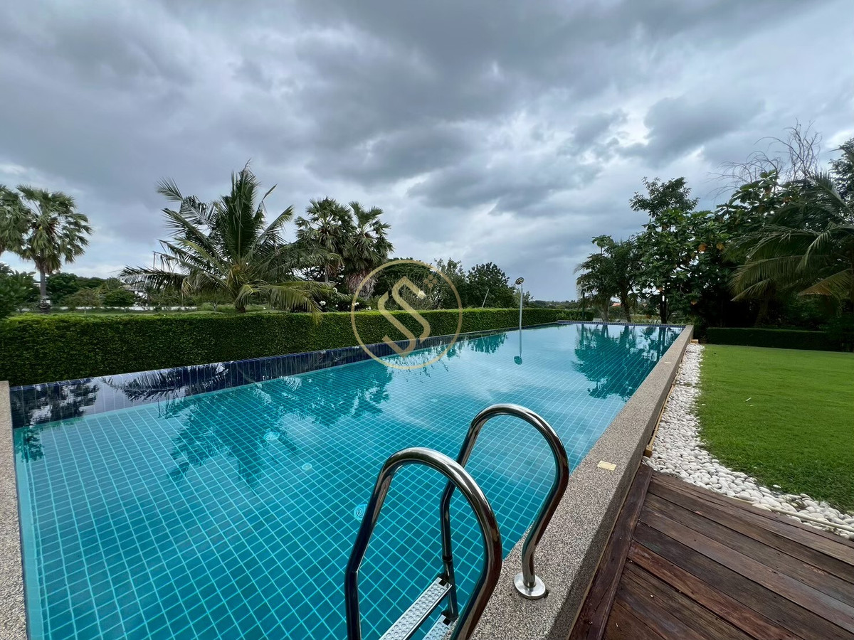 ขายบ้านชะอำ เพชรบุรี : ขายบ้านเรือนไทยไม้สักทั้งหลัง  ในโครงการ ปาล์มฮิลส์ กอล์ฟ คลับ แอนด์ เรสซิเดนซ์ ทำเลชะอำ ,เพชรบุรี