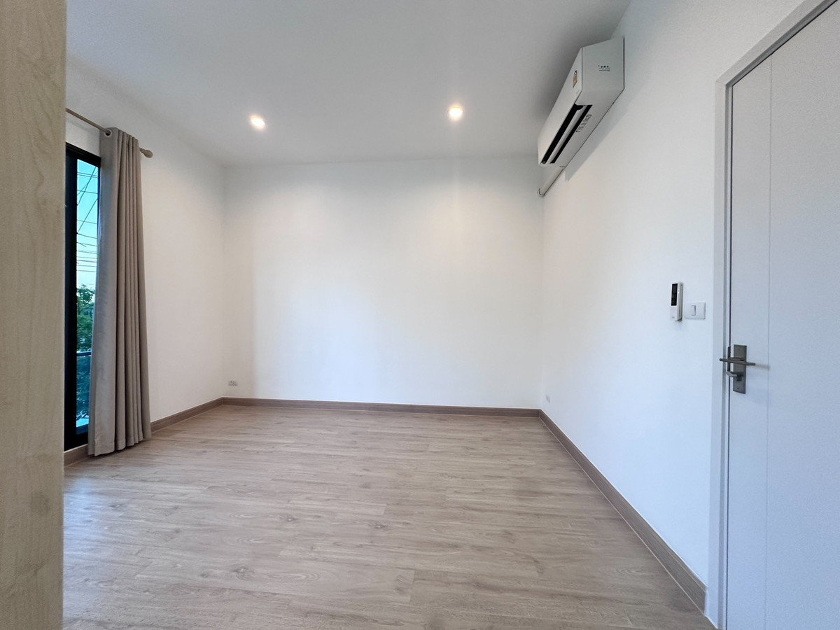 For SaleHouseBangna, Bearing, Lasalle : House for sale Como Bianca II Bangna price 6,990,000 baht [NCh260301]