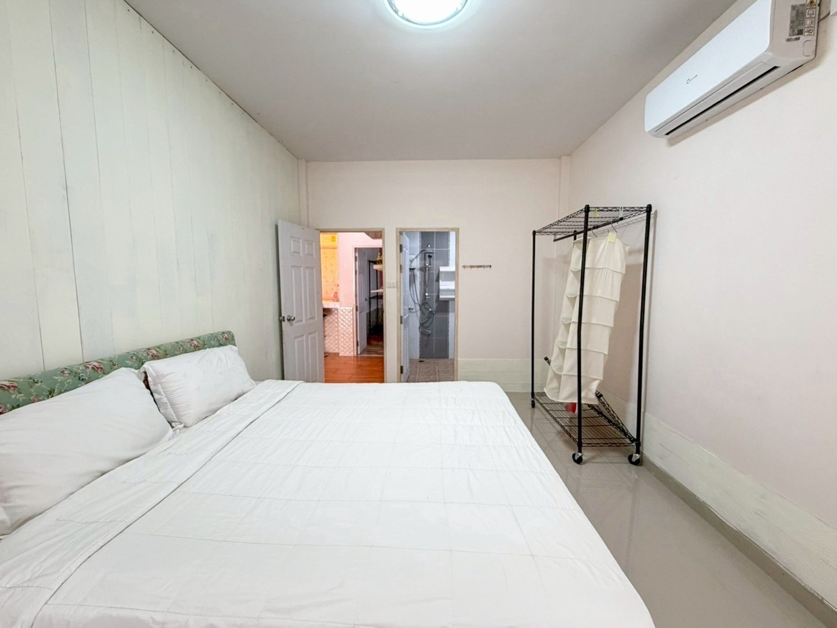 For SaleHouseHuahin, Prachuap Khiri Khan, Pran Buri : House for sale in Bo Fai, Hua Hin, with tenants, having immediate income.