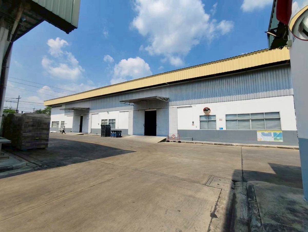 For RentWarehouseSeri Thai, Ramkhamhaeng Nida : For rent: Warehouse/Factory, Mini Factory, Light Factory @ Seri Thai, Bueng Kum District, Bangkok | Supports trailers and cargo trailers.