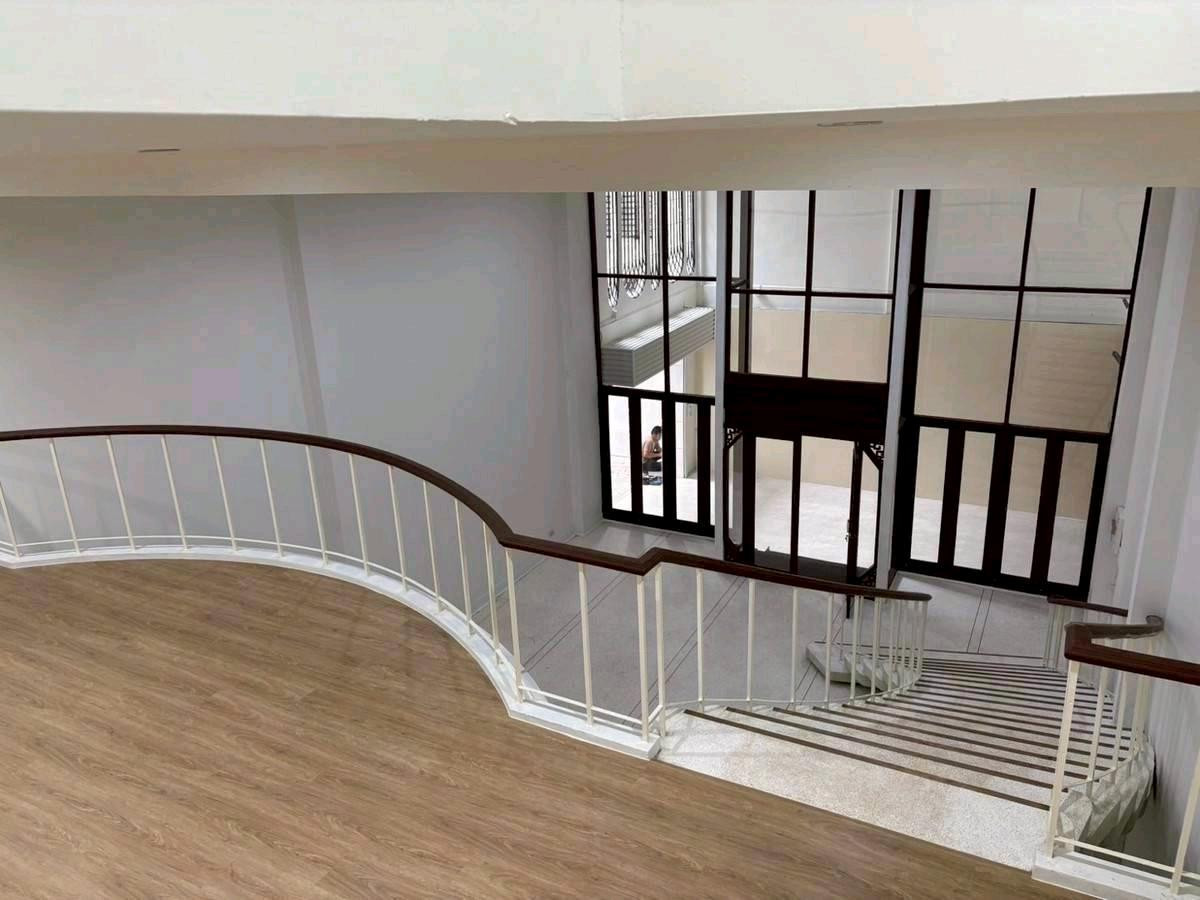 ให้เช่าโฮมออฟฟิศสยาม จุฬา สามย่าน : ให้เช่า/ขาย อาคารพาณิชย์บรรทัดทอง พระราม4 เยาวราช🎏🎋🎋出租/出售：位于耀华力路拉玛四路班塔通路的商业楼宇。