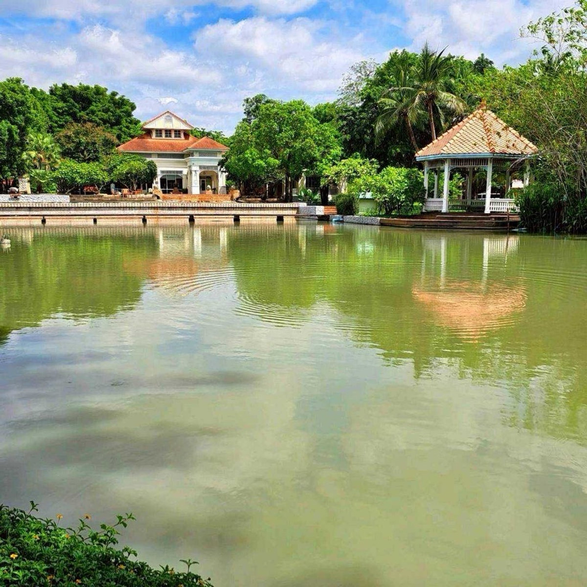 For RentHouseSeri Thai, Ramkhamhaeng Nida : Single House for Rent, Manthana Onnut-Wongwan 🚇🚝🌏