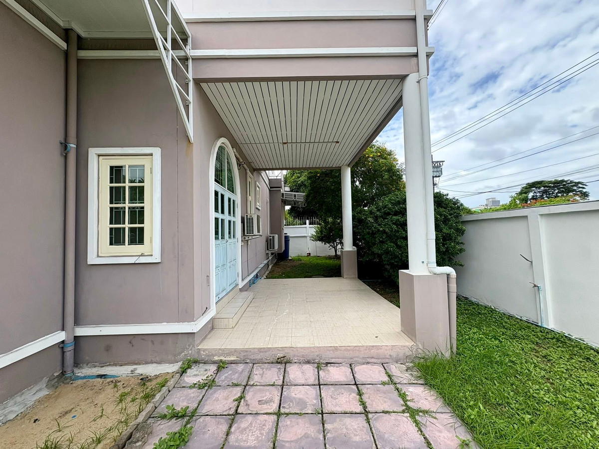 For SaleHouseOnnut, Udomsuk : Muangthong Village 4 Sukhumvit 101 / 4 Bedrooms (For Sale), Muangthong Village 4 Sukhumvit 101 / 4 Bedrooms (FOR SALE) GNG054