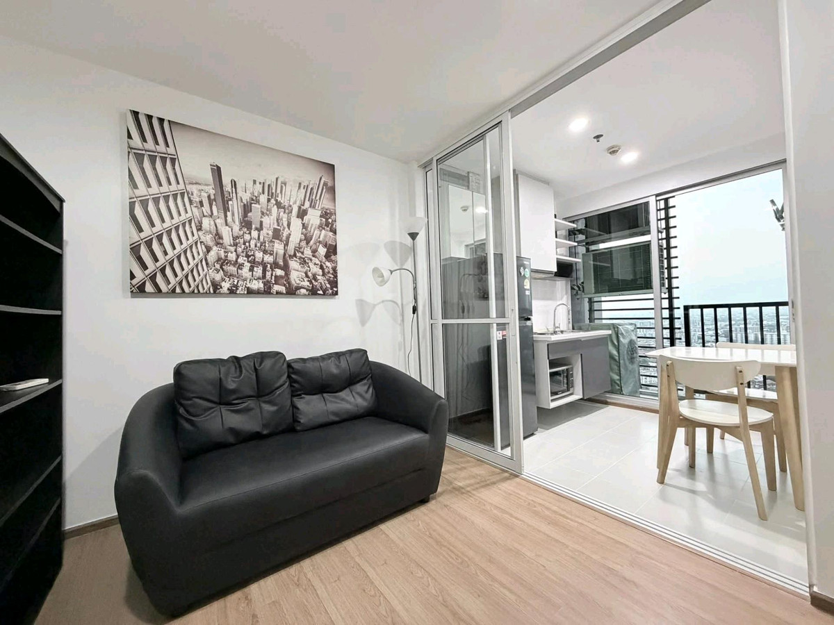 For RentCondoOnnut, Udomsuk : 🌿🚆 Condo, good location, near BTS On Nut, convenient travel, close to lifestyle area T77, complete in one place.