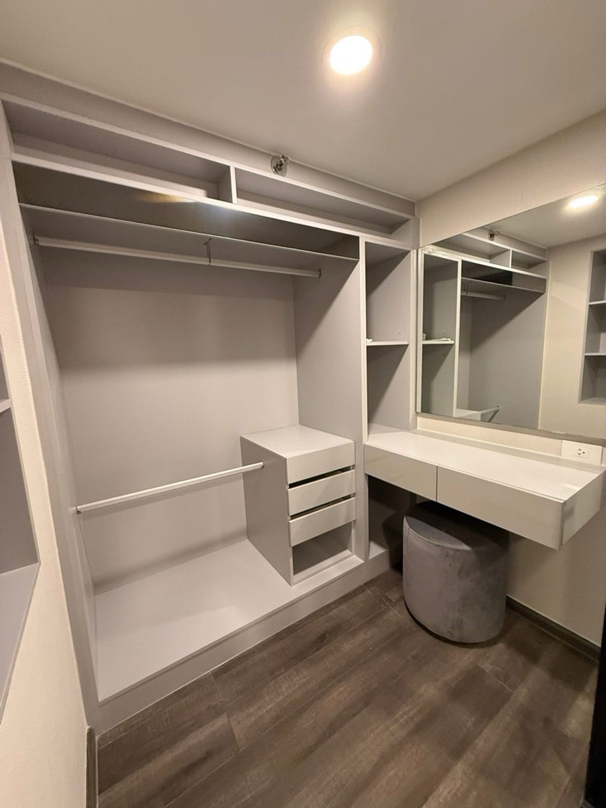 For RentCondoRama9, Petchburi, RCA : Condo Rama 9 for rent, beautiful room