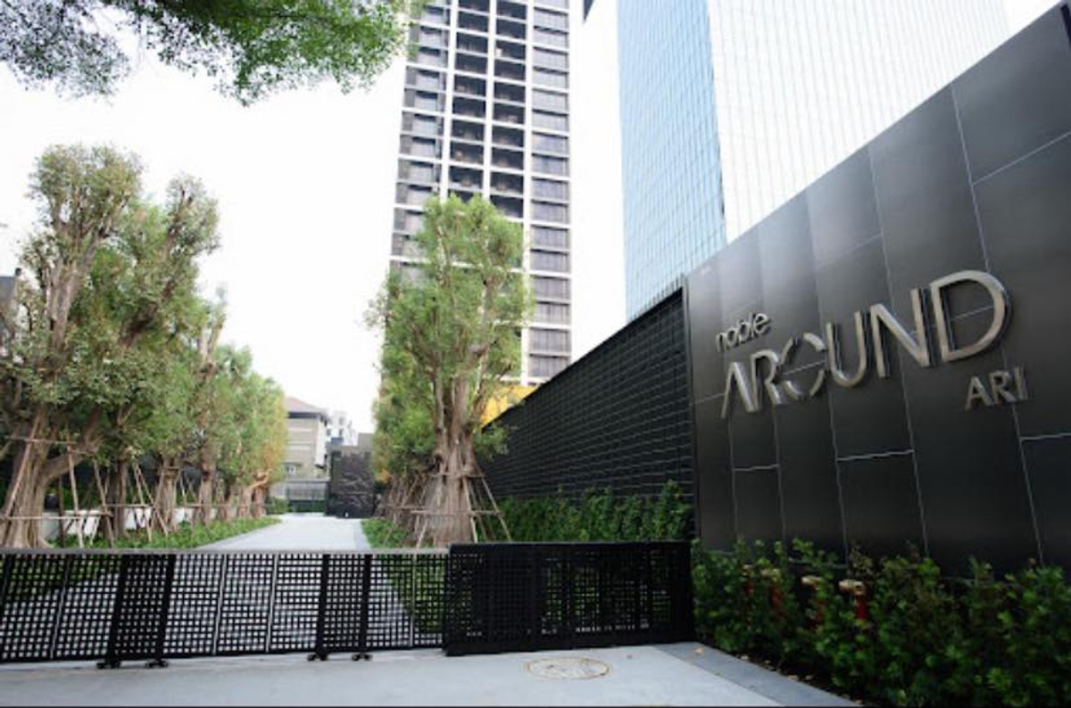 For RentCondoAri,Anusaowaree : [RARE FIND IN ARI] Noble Around Ari 🏙️ Corner Unit | Ultra-Private Building Y | Ready to Move In!