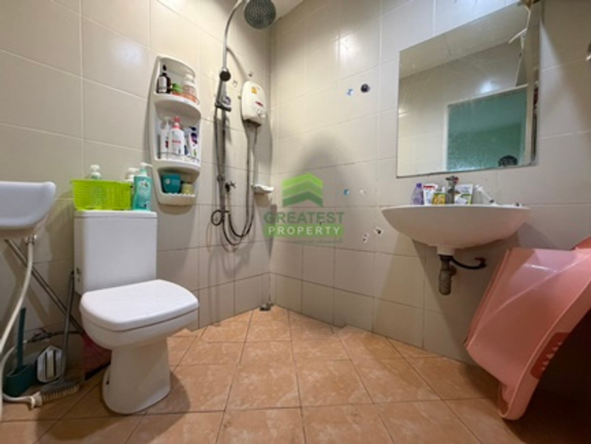 ขายคอนโดพุทธมณฑล ศาลายา : ขายทาวน์เฮ้าส์ หมู่บ้าน แกรนด์กิตติยา พุทธมณฑลสาย4 คลองโยง ศาลายา เนื้อที่ 22.50 ตร.ว ต่อเติมครบ