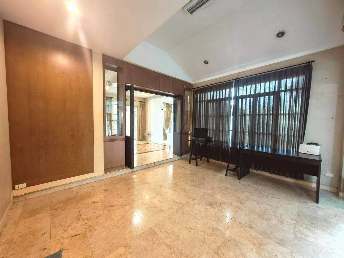 ขายบ้านลาดกระบัง สุวรรณภูมิ : 🏡 ขายบ้านเดี่ยว หมู่บ้านมัณฑนา วงแหวน-พระราม 9 บ้านสวย บรรยากาศร่มรื่น สไตล์บ้านสวน พื้นที่ใหญ่ หาไม่ได้แล้ว!