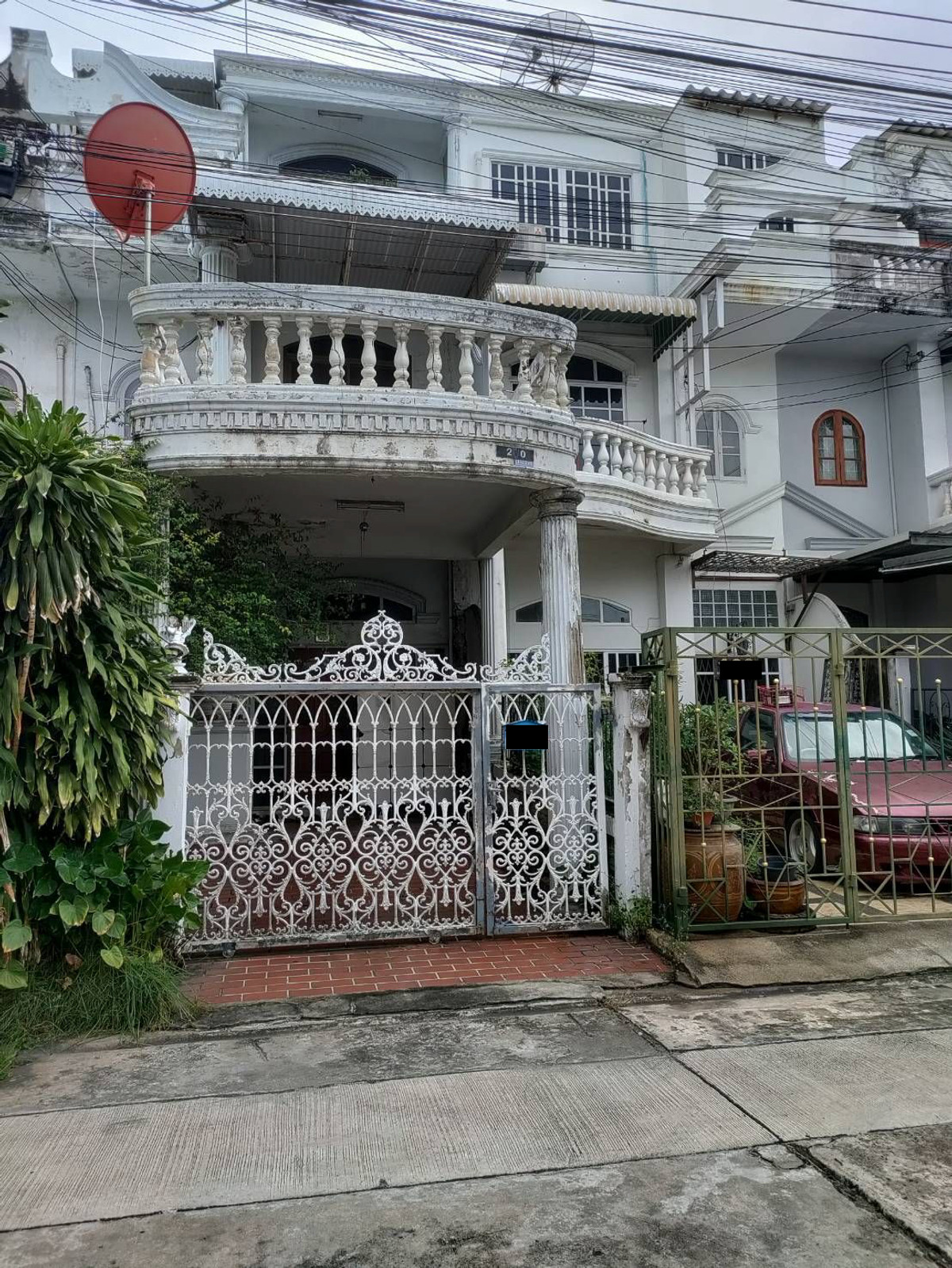 ขายทาวน์โฮมลาดพร้าว เซ็นทรัลลาดพร้าว : 25ตรว 5นอน3น้ำ ทาวน์โฮม 3 ชั้น แกรนด์วิลเลจ ลาดพร้าว 80/3