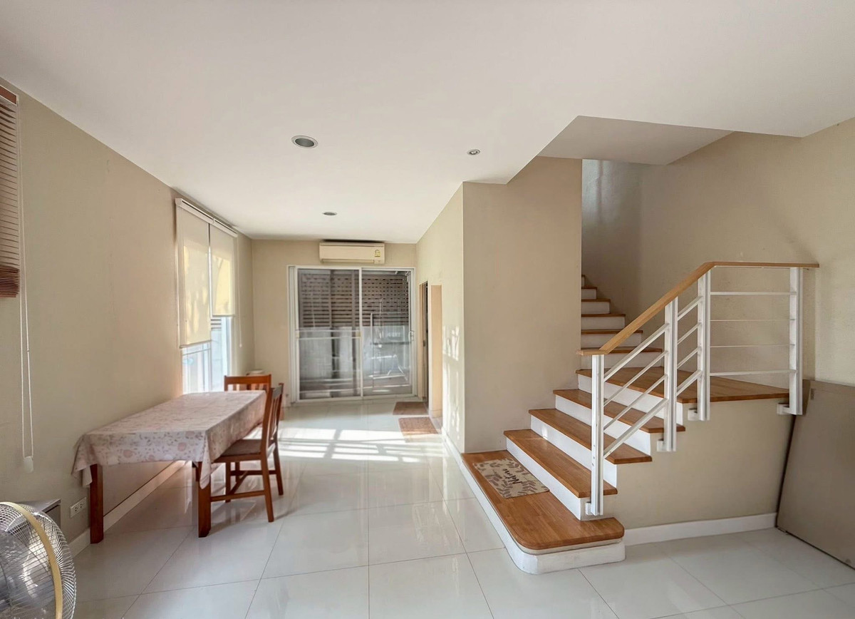 ให้เช่าทาวน์โฮมเกษตร นวมินทร์ ลาดปลาเค้า : ให้เช่าทาวน์โฮมหลังมุม บ้านกลางเมือง เกษตร–นวมินทร์ (นวมินทร์ 70) ใกล้แฟชั่นไอส์แลนด์