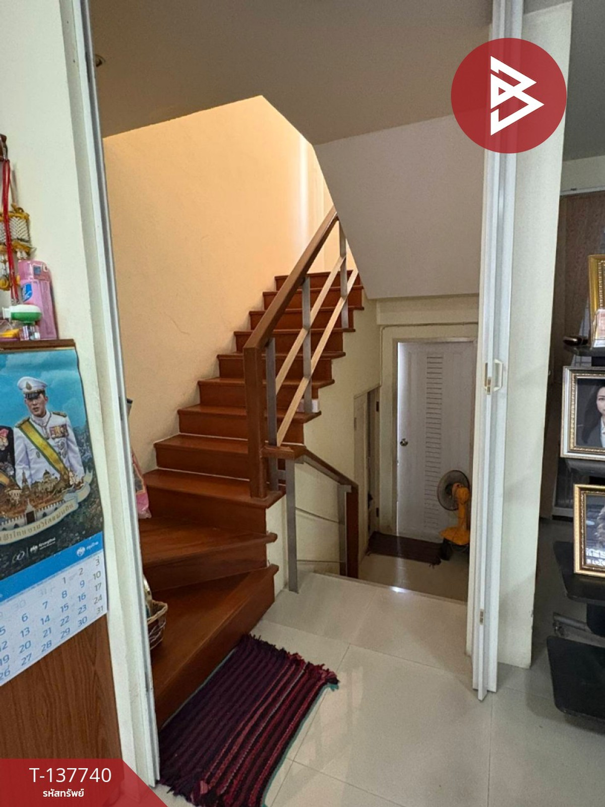 For SaleTownhomeSamut Prakan,Samrong : Townhouse for sale, 3 floors, area 32 sq m, Theparak, Samut Prakan.