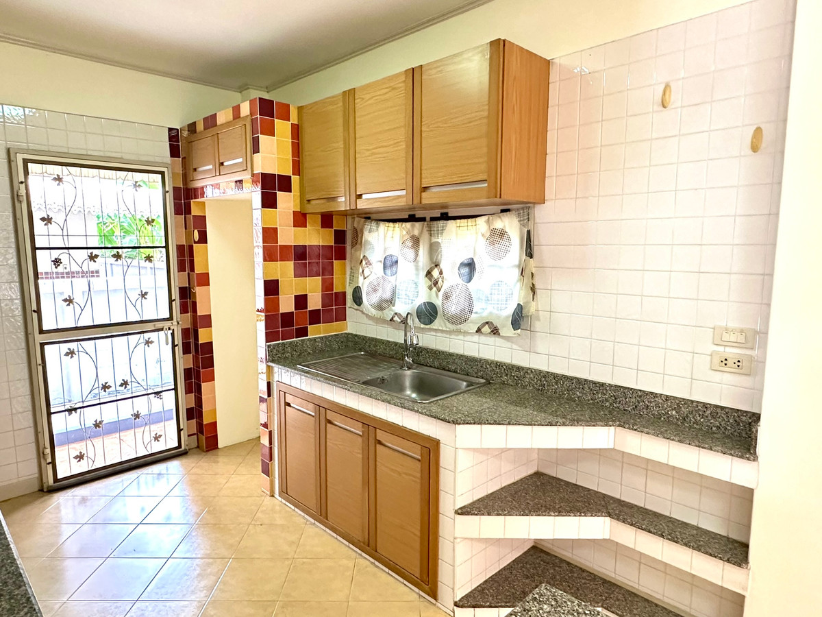 ให้เช่าบ้านมีนบุรี-ร่มเกล้า : บ้านเดี่ยวให้เช่าพร้อมเข้าอยู่ Parkway Chalet รามคำแหง 190