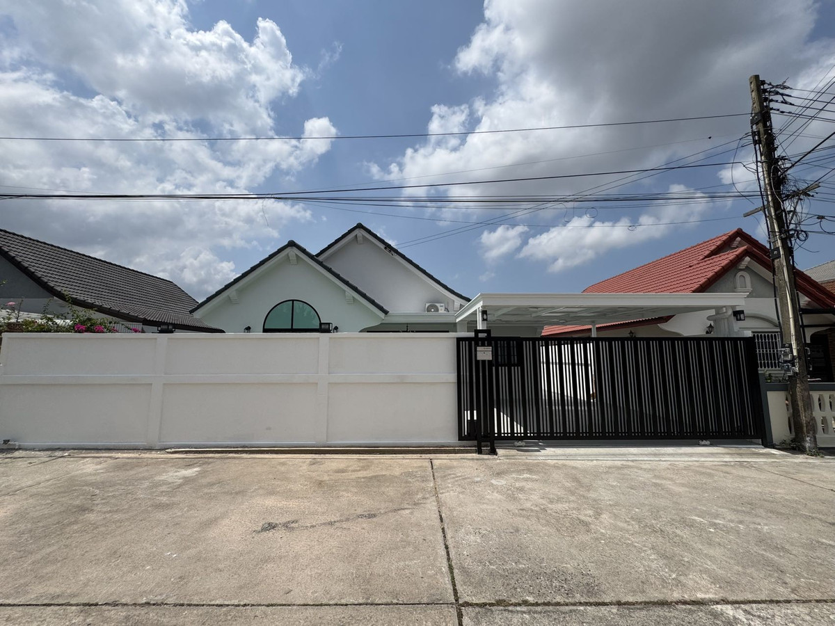 ขายบ้านพัทยา บางแสน ชลบุรี สัตหีบ : บ้านเดี่ยว หมู่บ้านเพิ่มทรัพย์ / 4 ห้องนอน (ขาย), House Permsab Village / 4 Bedrooms (FOR SALE) BEWN150