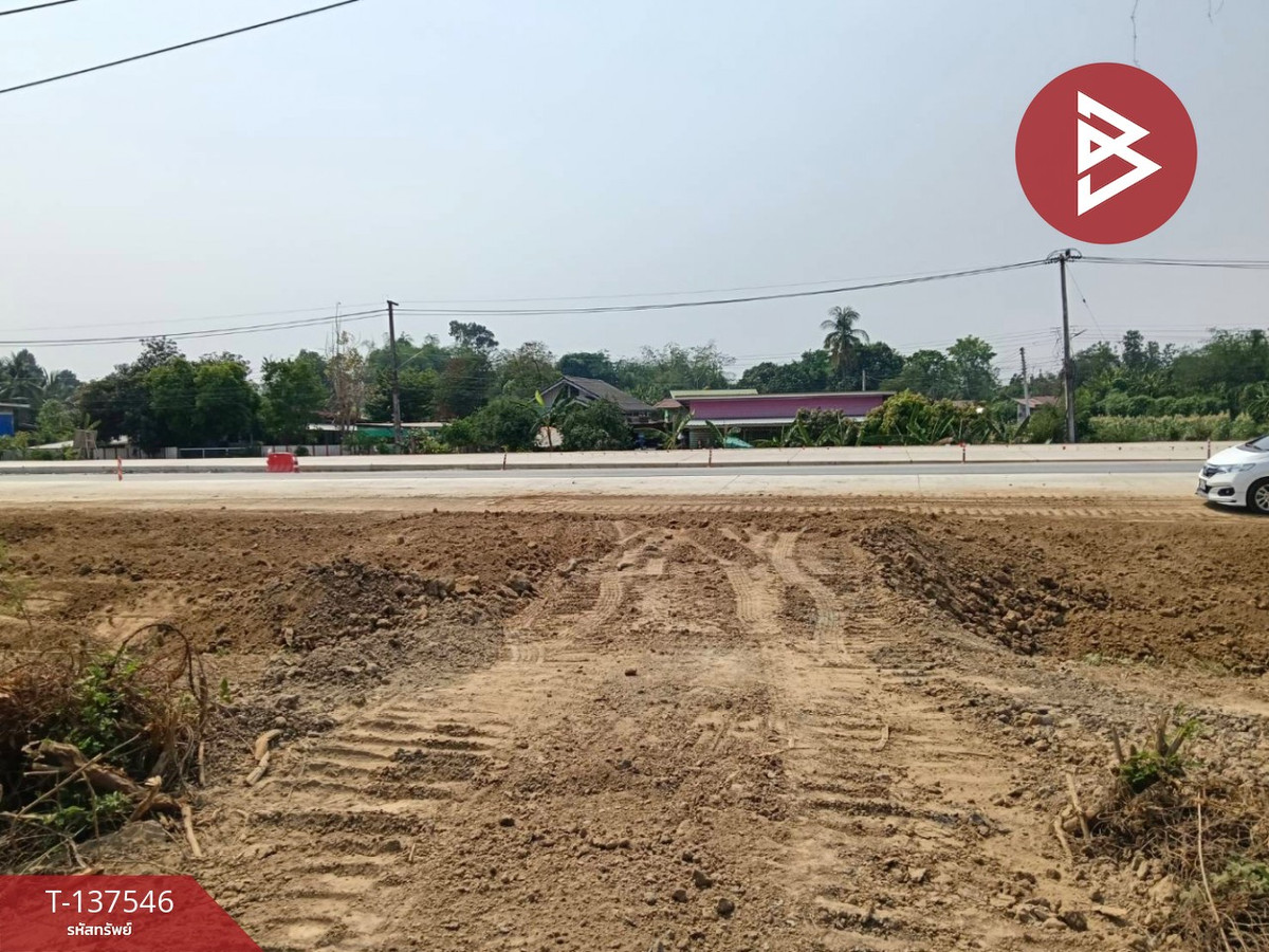 For SaleLandPhitsanulok : Beautiful plot of land for sale, area 233 sq m, next to the main road. Phitsanulok-Kamphaeng Phet