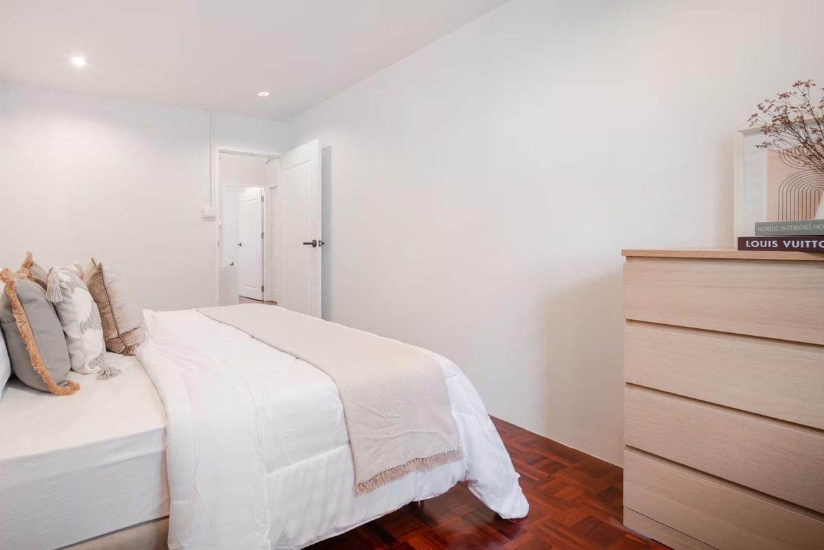 ให้เช่าทาวน์โฮมสมุทรปราการ สำโรง : หมู่บ้านศิริคาม (Sirikham Village) สุขุมวิท 72 ตั้งอยู่ในซอยสุขุมวิท 72 ตำบลสำโรงเหนือ