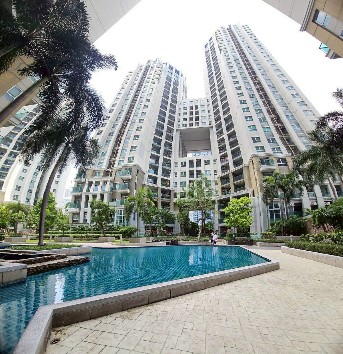 ขายคอนโดพระราม 9 เพชรบุรีตัดใหม่ RCA : ขายคอนโดหรู Belle Grand Condo Rama 9 ชั้น 21 ใจกลางเมือง ห้องใหญ่ ใกล้ MRT พระราม 9 และ Airport Rail Link มักกะสัน