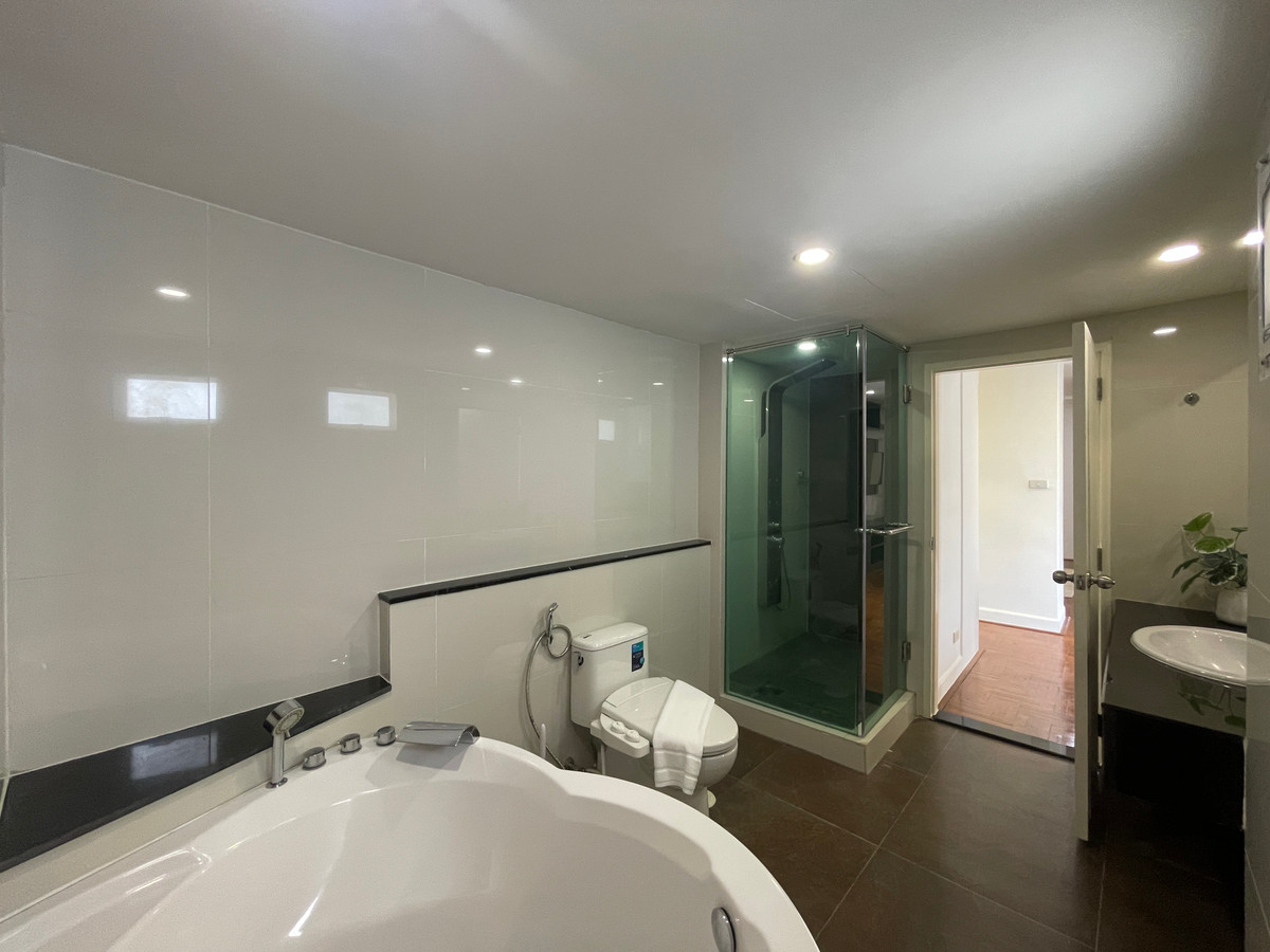 For RentCondoSukhumvit, Asoke, Thonglor : 🔥 Condo for Rent – Fifty Fifth Tower Thonglor | 3 Bedrooms 223 SQ.M. | Near BTS Thonglor