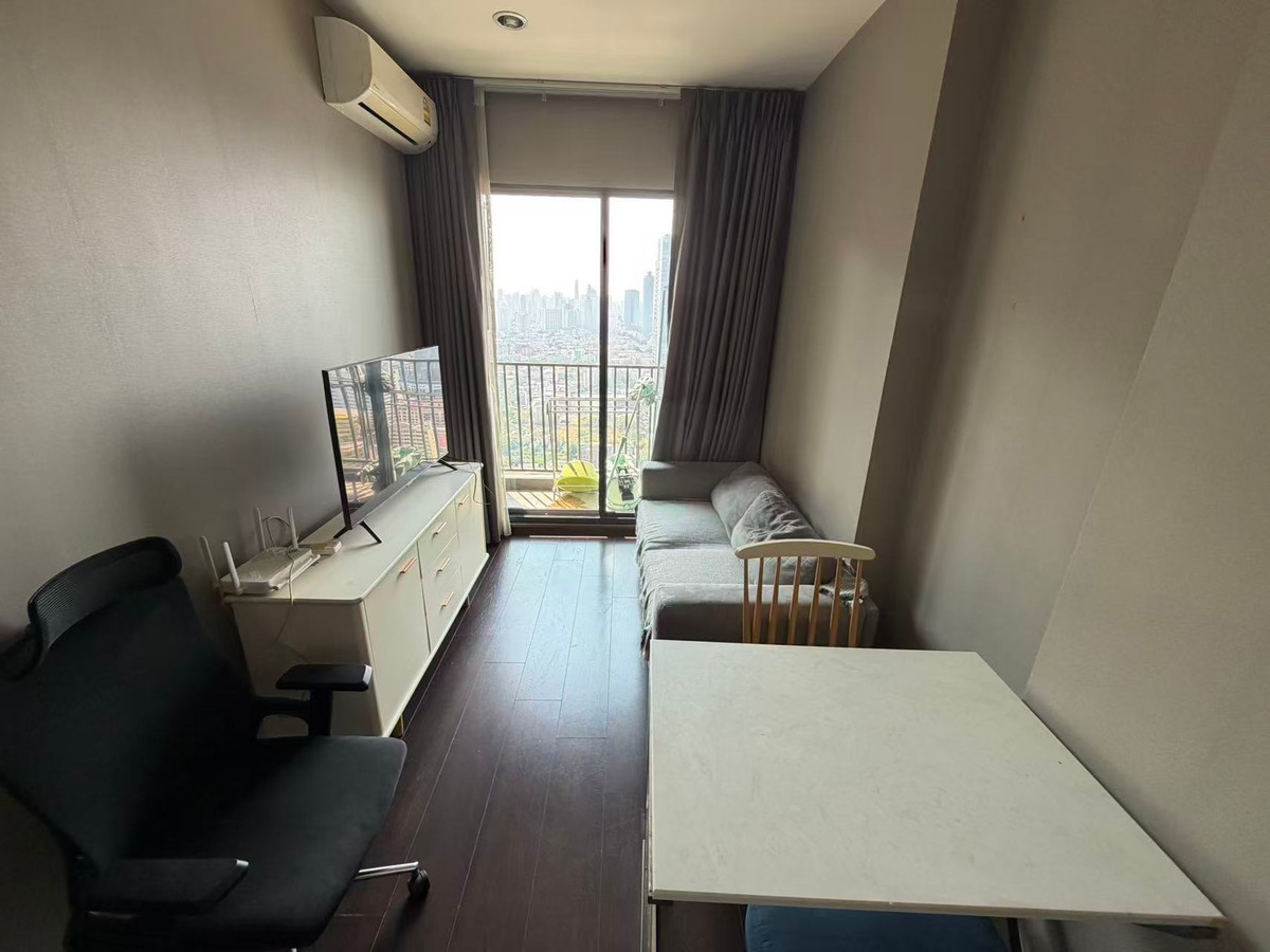 ให้เช่าคอนโดสุขุมวิท อโศก ทองหล่อ : ซี เอกมัย | ชั้น 39-ชั้นสูง ยูนิต 32 ตร.ม. เช่า 1 ห้องนอน 16,000 บาท