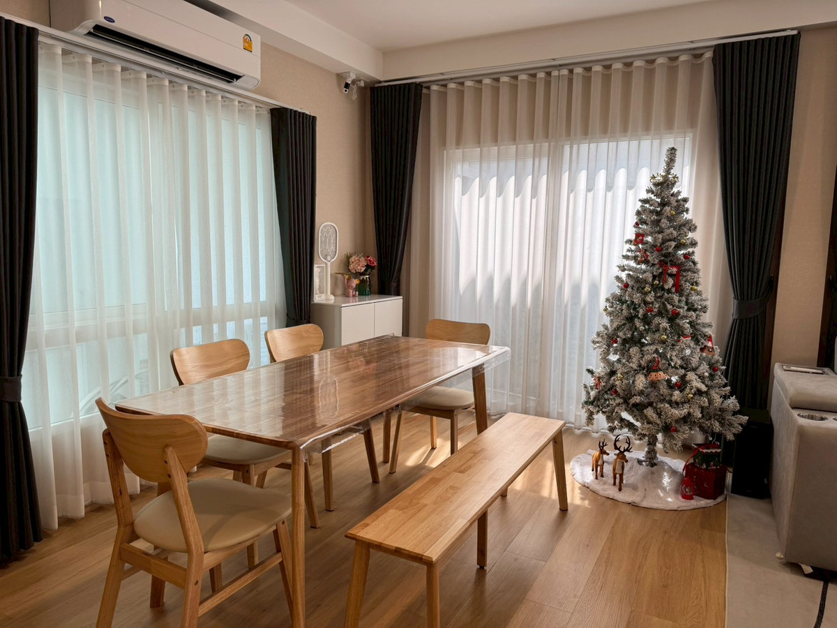 For RentNonthaburi, Bang Yai, Bangbuathong : 💕 Semi-detached house for rent, Q District Westgate project 💕 Beautiful house, ready to move in, complete with functions, suitable for both living and making a home office.