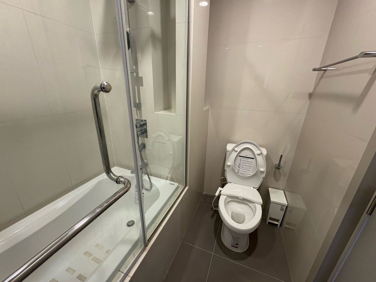 For RentCondoSukhumvit, Asoke, Thonglor : 🔥Rent 1BR🔥35sqm🔥Floor40🔥20,000/month🔥