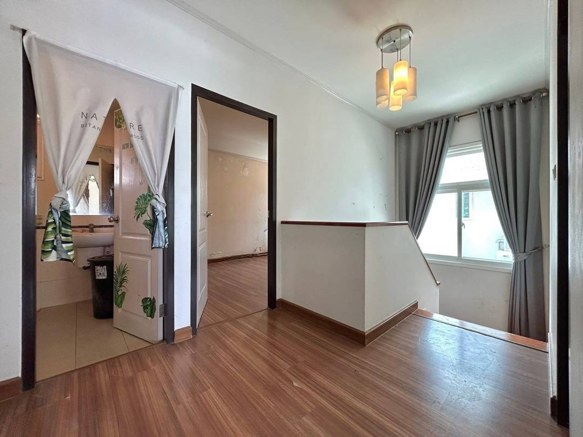 For SaleHousePathum Thani,Rangsit, Thammasat : Single house for sale, Bella Wongwaen - Lumlukka Klong 3, size 60 sq m, in front of the house does not collide with anyone, Bella Wongwaen - Lumlukka Klong 3