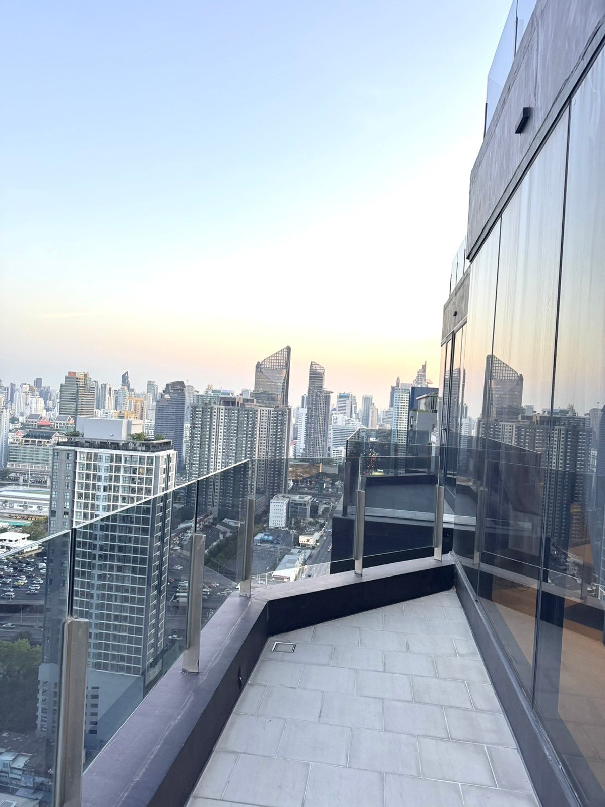 ให้เช่าคอนโดพระราม 9 เพชรบุรีตัดใหม่ RCA : ให้เช่า คอนโด  Ashton Asoke Rama 9  2 ห้องนอน 91 ตร.ม.  ตกแต่งครบ พร้อมเฟอร์นิเจอร์ครบ