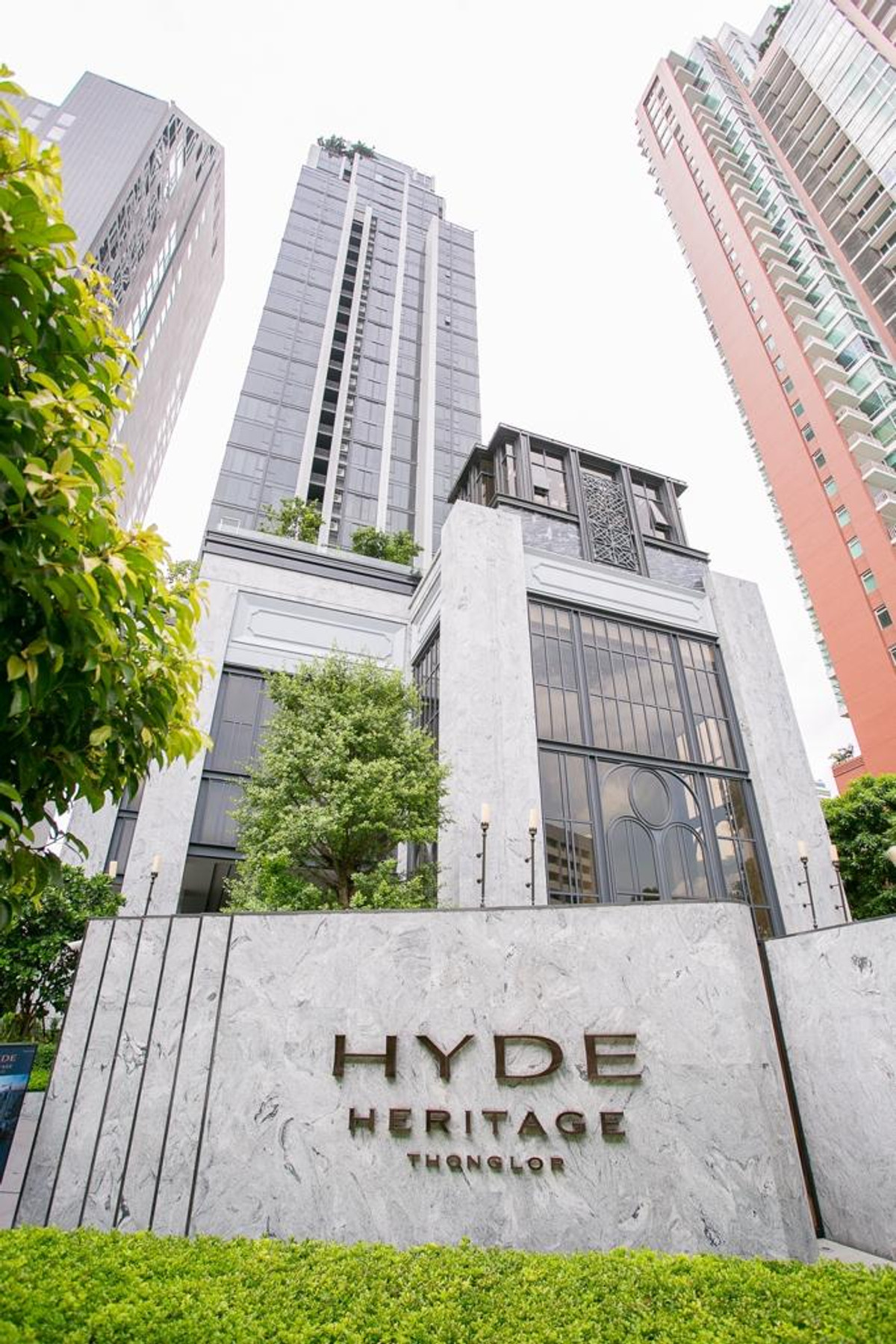 ให้เช่าคอนโดสุขุมวิท อโศก ทองหล่อ : 🔥🔥 FOR RENT 🔥🔥🔥 Hyde Heritage Thonglor, (3 Bedrooms, 3 Bathrooms, 130 SQM) Ready to move in !! 🚝 Near BTS Thonglor