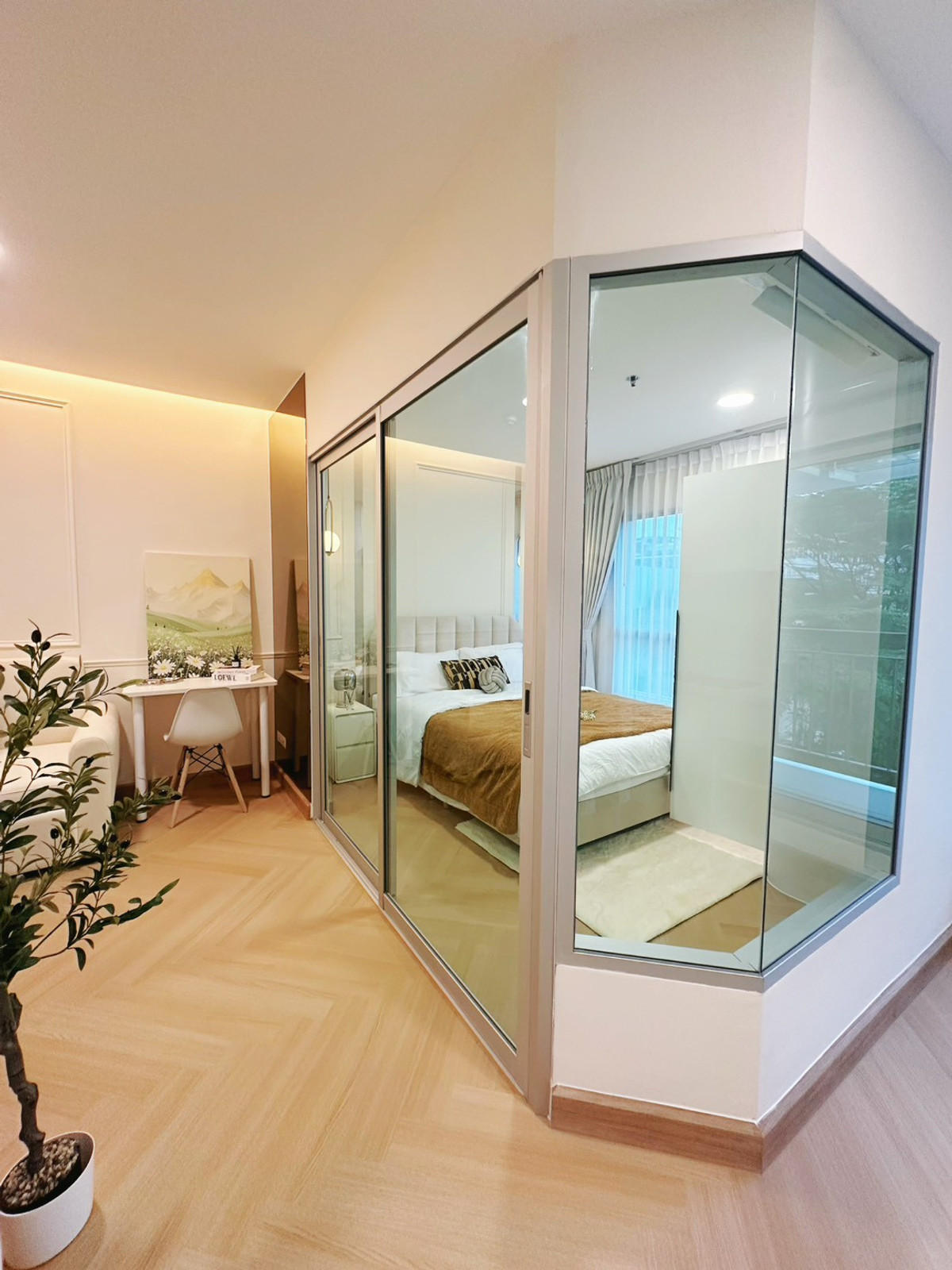 ขายคอนโดคลองเตย กล้วยน้ำไท : ขาย 2.39ลบ คอนโดรีโนเวทสวย 28ตร.ม. ใกล้BTSเอกมัยกับพระโขนง 3นาทีถึง พร้อมอยู่ นัดชมเลย 084-976-1441