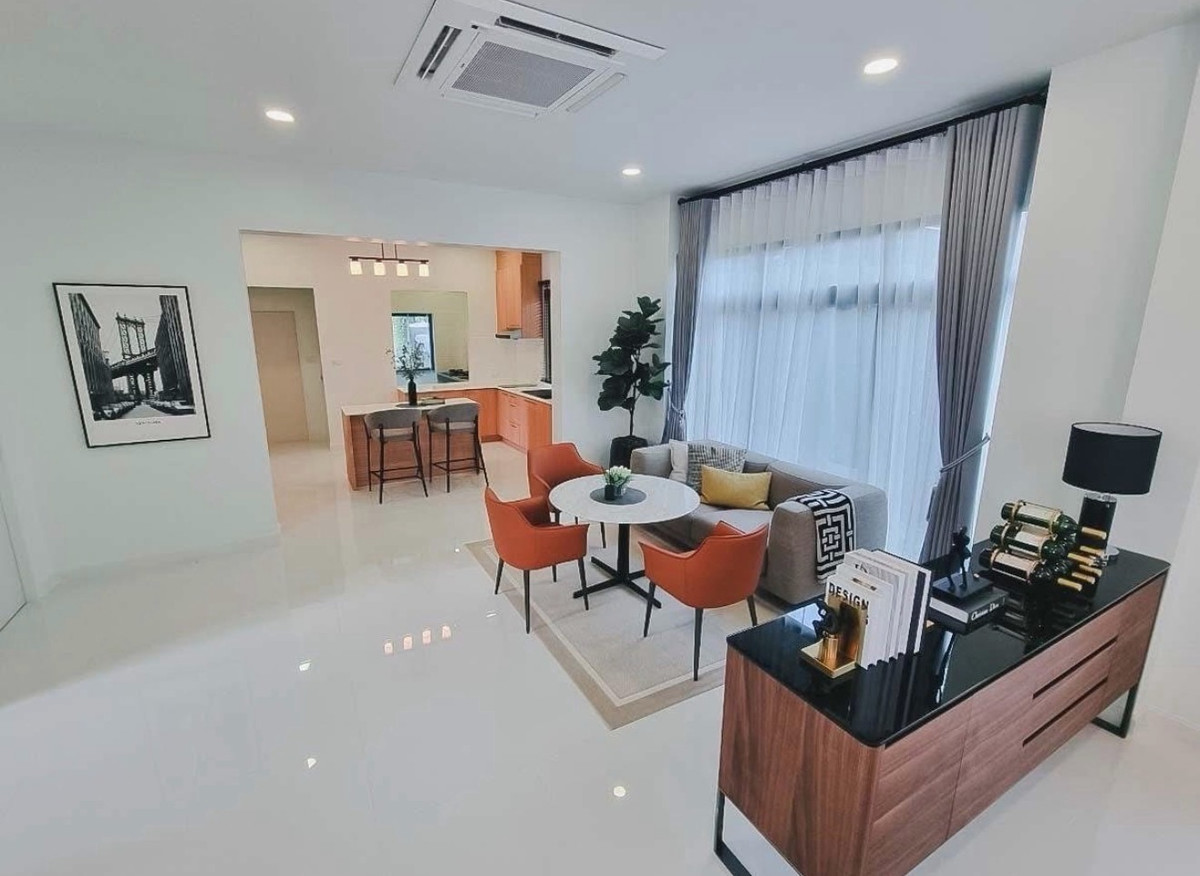For RentHouseLadkrabang, Suwannaphum Airport : Luxury house for rent Perfect Masterpiece Sukhumvit 77 corner unit large land pet friendly near Suvarnabhumi Airport