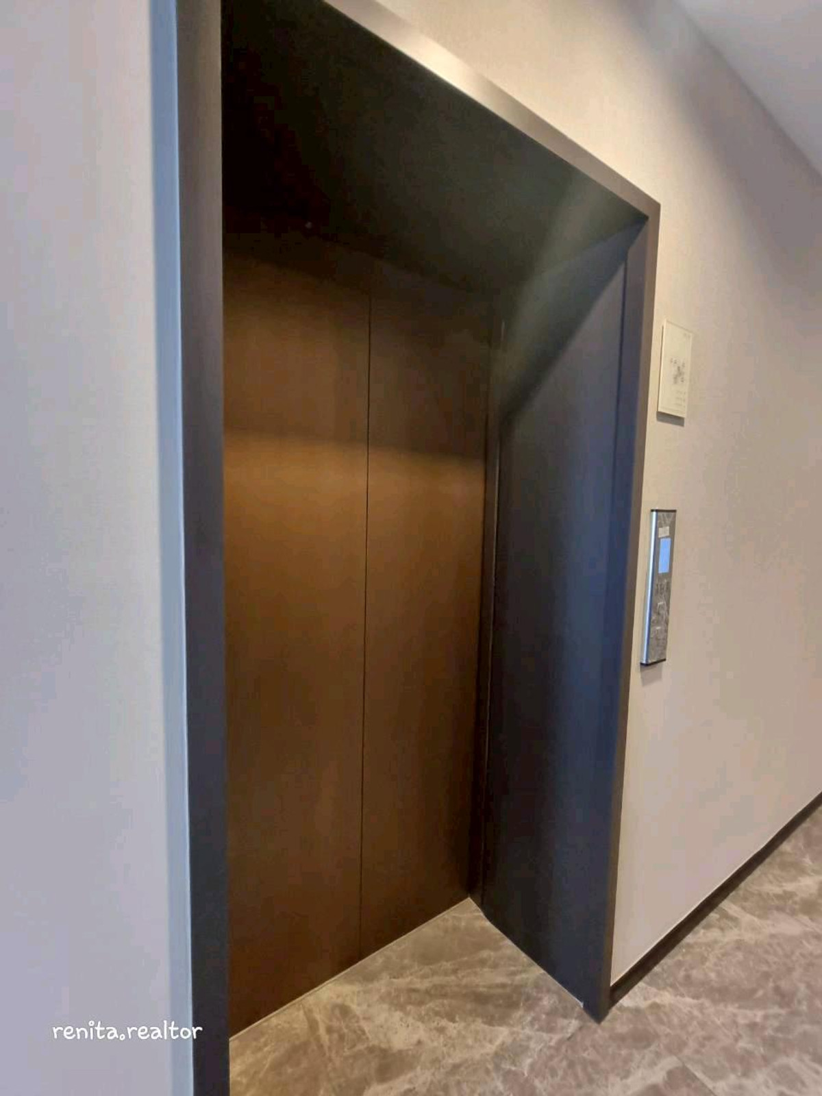 ให้เช่าคอนโดสุขุมวิท อโศก ทองหล่อ : ปล่อยเช่าคอนโดหรู AESTIQ Thonglor – ห้องสวย เลี้ยงสัตว์ได้ (Pet-Friendly) ใจกลางทองหล่อ! 🐾✨48,000 บาท 40 ตรม. 1 นอน