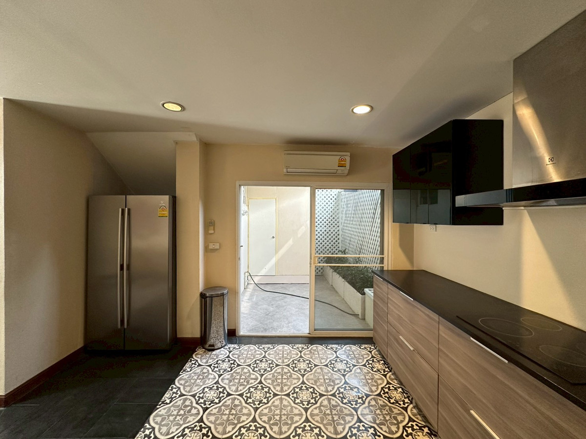 ให้เช่าบ้านสุขุมวิท อโศก ทองหล่อ : ✨For rent Luxury House in Thonglor! 4 bedroom 456 sq.m fully furnished near Donki mall and BTS Thonglor.