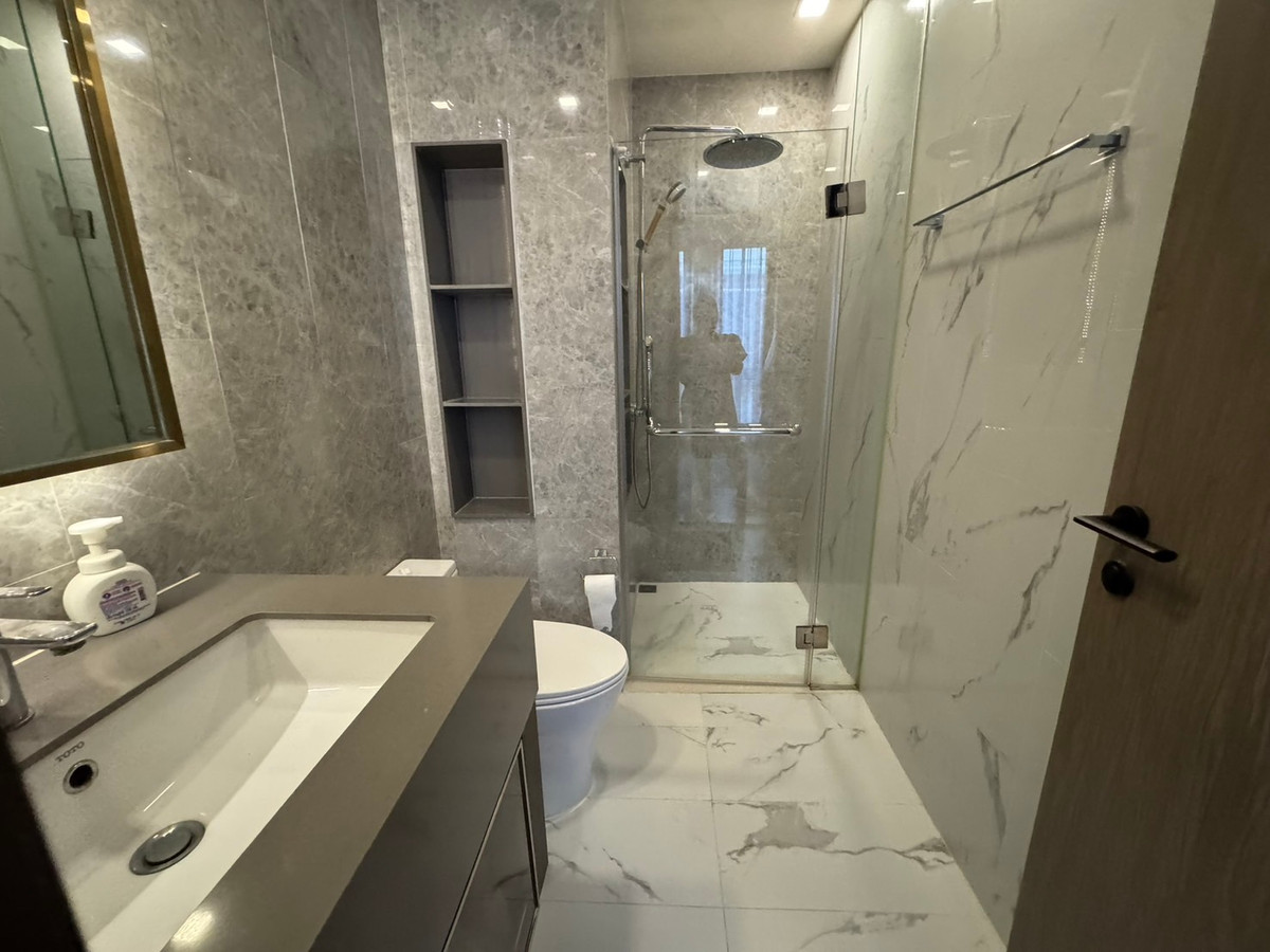 ขายคอนโดพระราม 9 เพชรบุรีตัดใหม่ RCA : 🏠✨ Rhythm Asoke 2 | ขายคอนโด 2 ห้องนอน (HBH-HL-128)