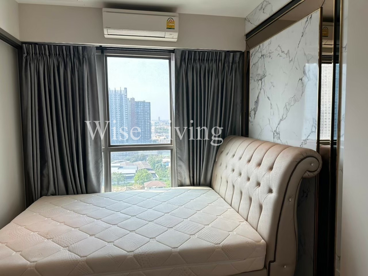 For SaleCondoThaphra, Talat Phlu, Wutthakat : Urgent sale, 32.86 sq m, 3.59 million, Whizdom Tha Phra, excellent location, next to Talat Phlu BTS.