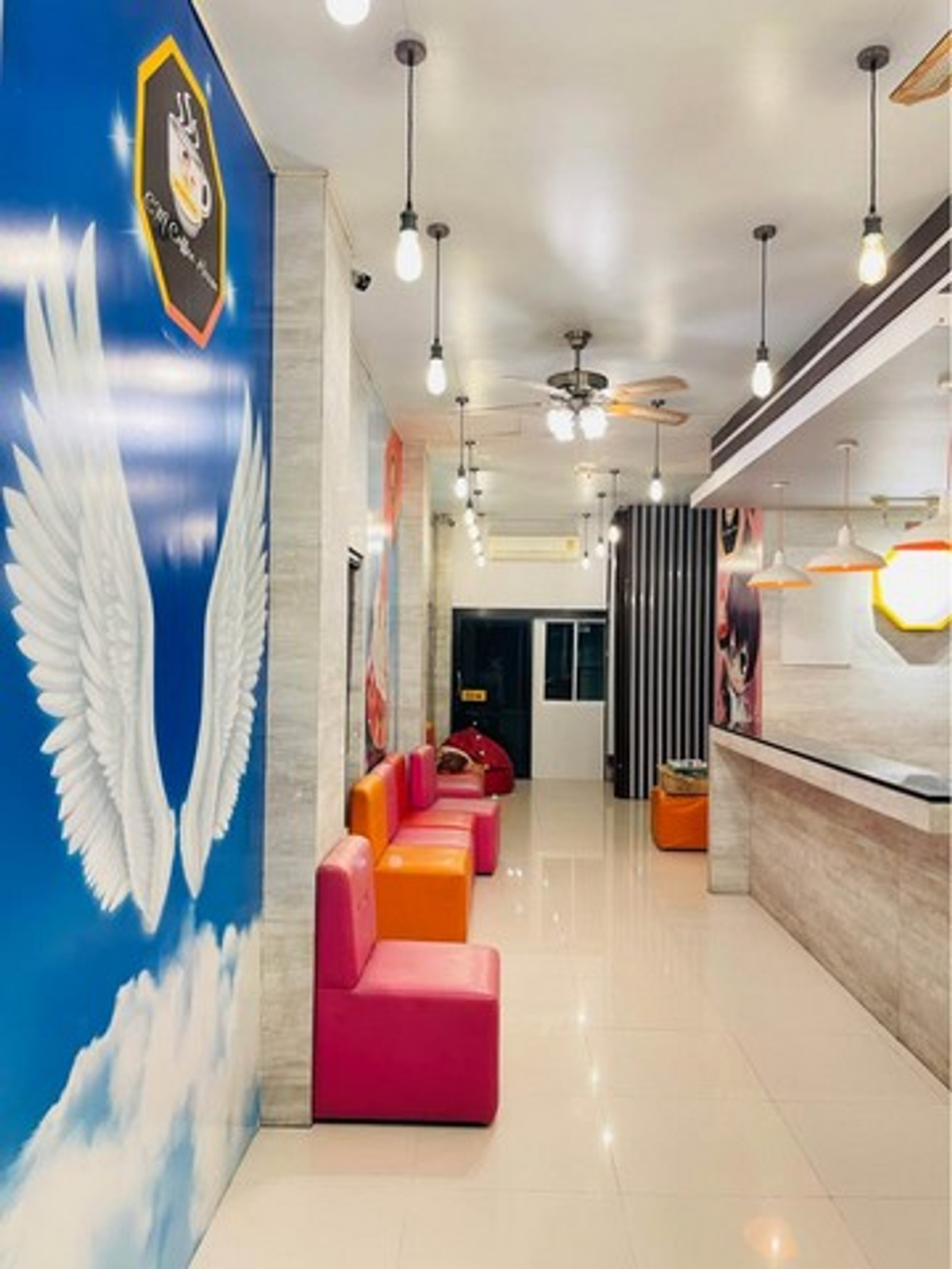 For RentShop HouseSamut Prakan,Samrong : HR3341 Commercial building for rent, 3 floors, beautifully decorated, ready to do business & Residential, can enter and exit in many ways, near Mega Bangna.