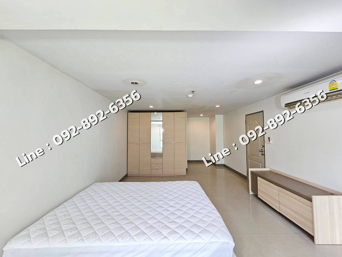 ขายคอนโดบางนา แบริ่ง ลาซาล : ขายถูก: คอนโดห้องมุม Combine 74 ตรม. รีเจ้นท์ โฮม 7/1 บางนา-สรรพาวุธ Regent Home 7/1 Bangna-Sanphawut 